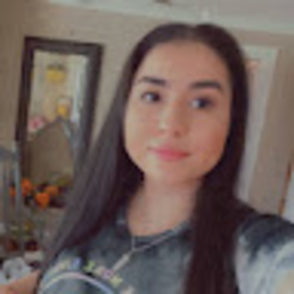 Meet your Posher, Vianey - Picture 1 of 1